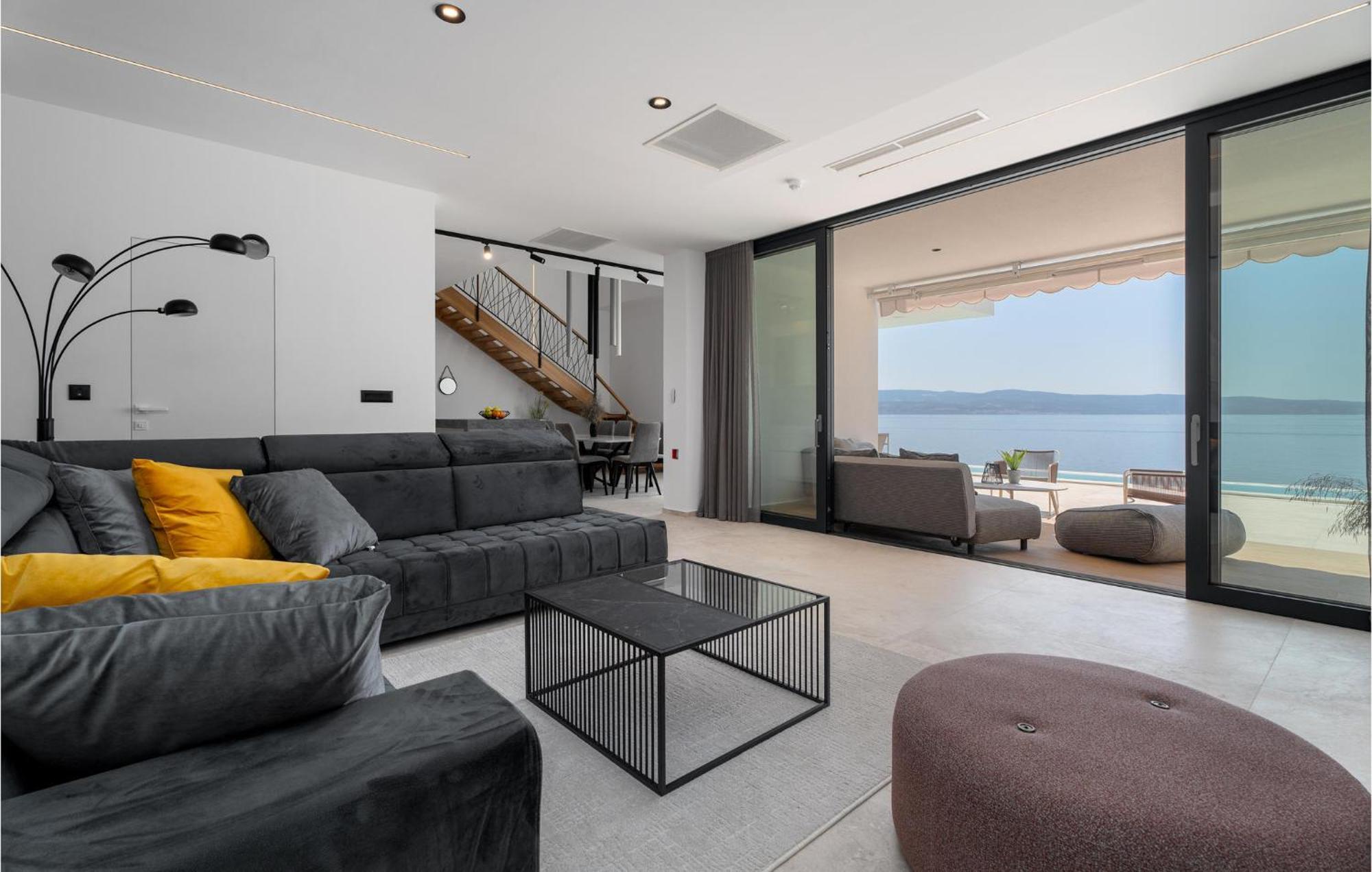 Beautiful Home In Omis With Kitchen エクステリア 写真